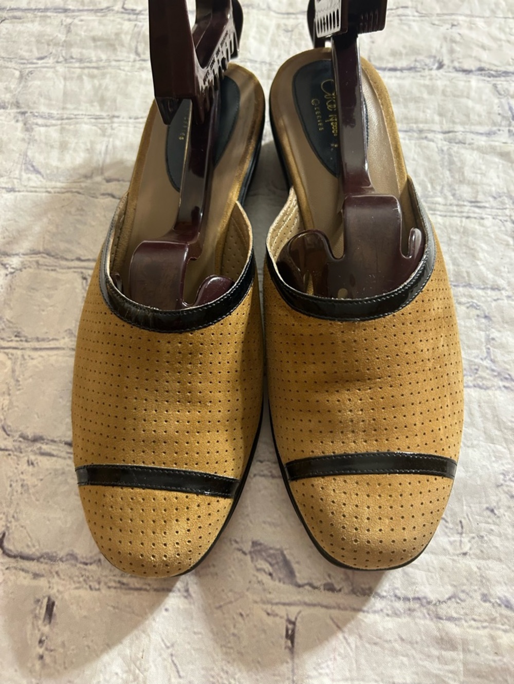 COLE HAAN SUEDE SLIPON TAN/BLACK PATENT TRIM MULES NIKE AIR SERIES 8.5